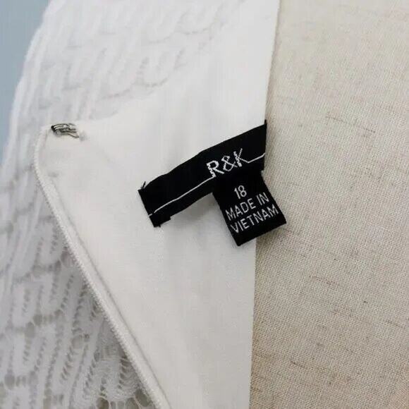 R&K White & Pastel Colored Lace Dress Size 18 - Picture 8 of 12